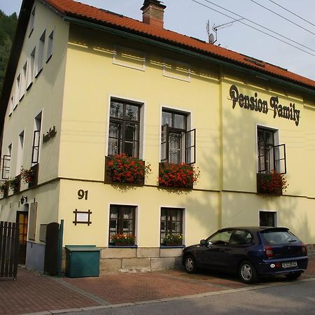 Svoboda nad Úpou Penzion Family מראה חיצוני תמונה